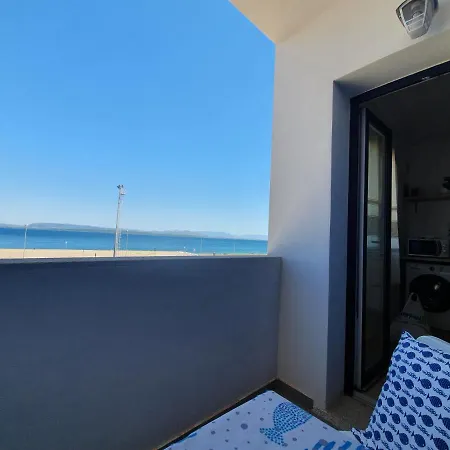 Sky And Sea Lägenhet *