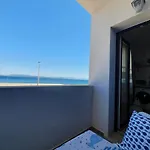 Sky And Sea דירה *